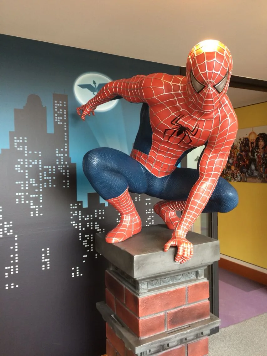 Life Size Marvel Superhero Statues Figurines For Sale – custom retail display image 20