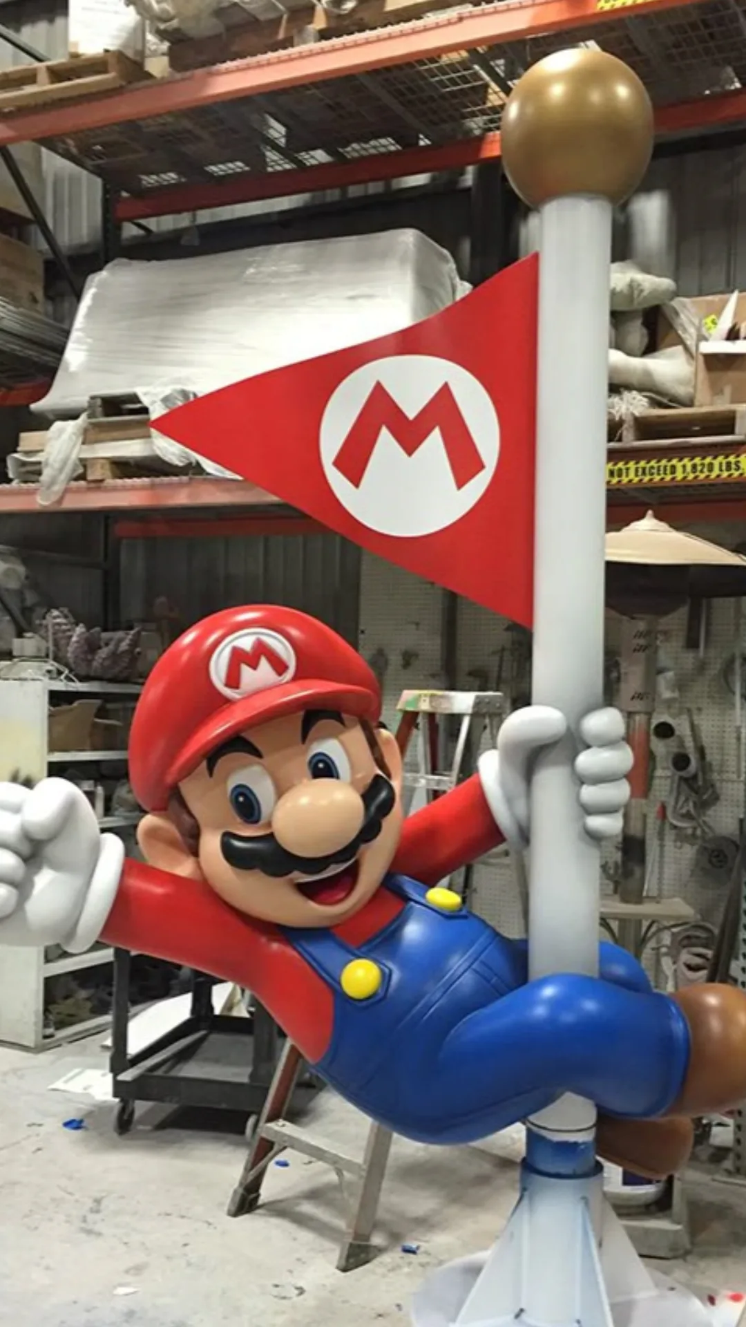 Life Size Super Mario Statues Game Figures For Sale – custom retail display image 11