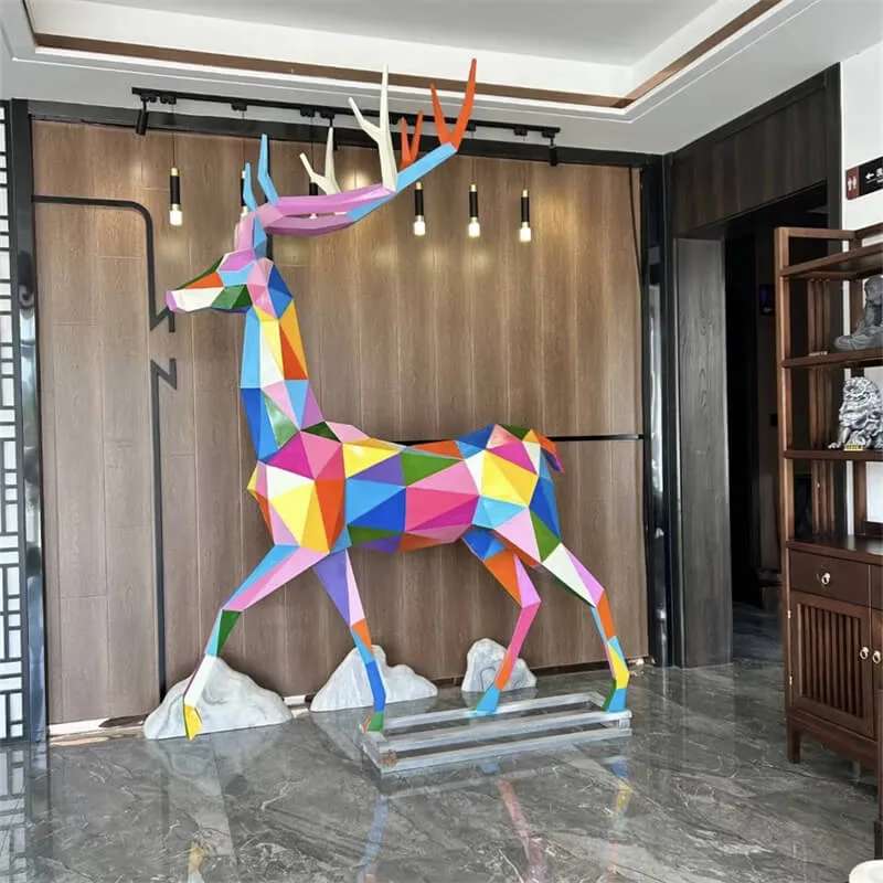 Geometric Animal Sculptures For Sale – custom retail display image 10