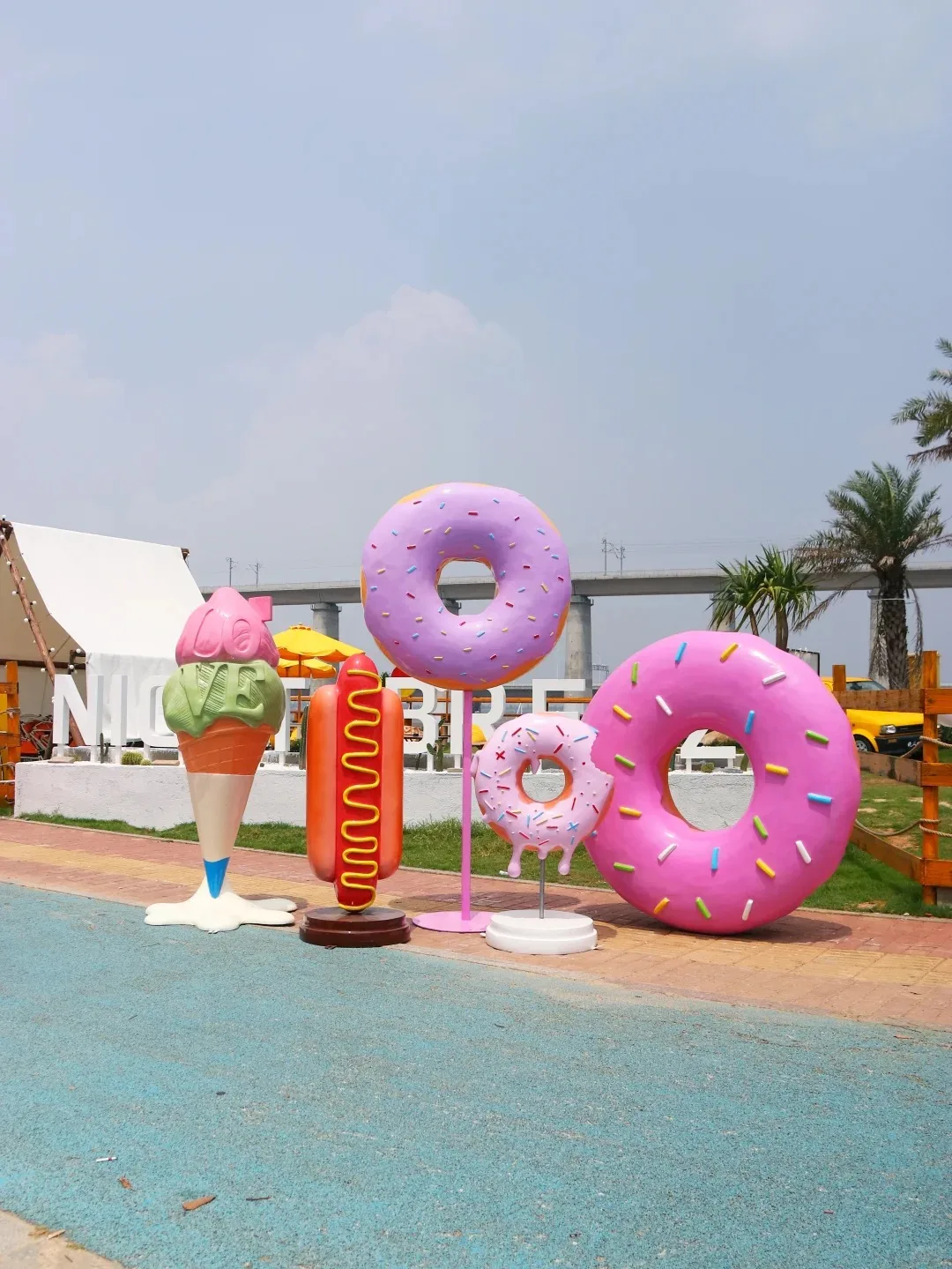 Gaint Ice Cream Props Statues | Fiberglass – custom retail display image 21
