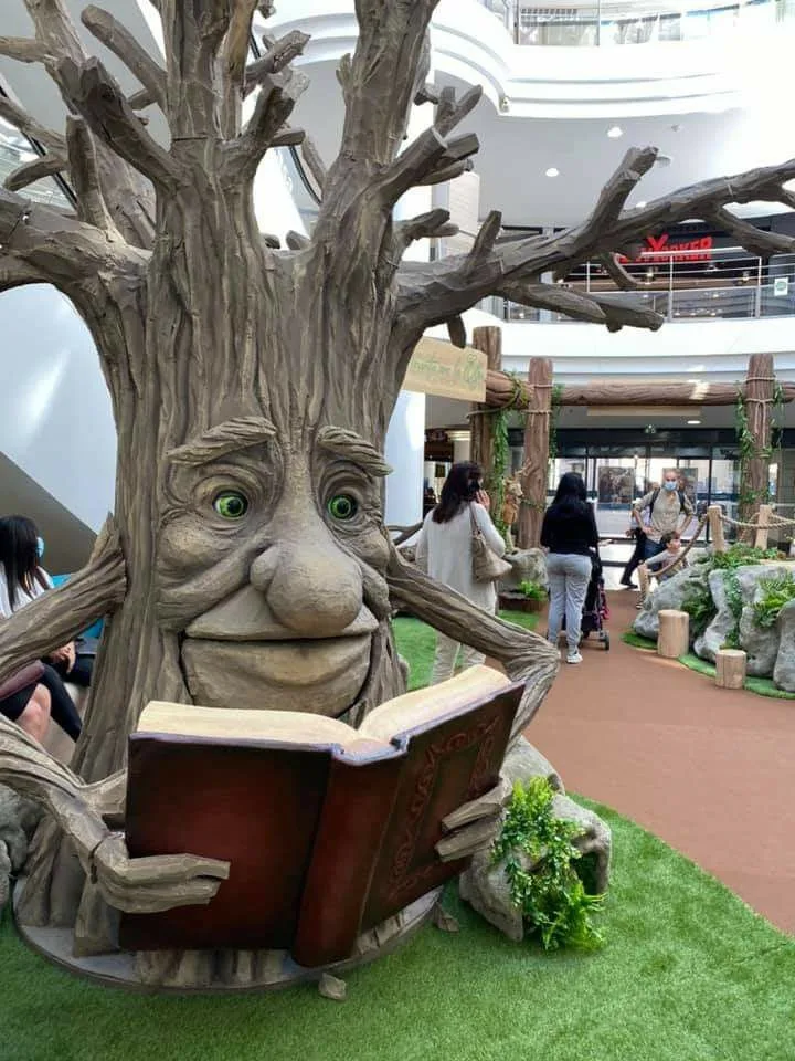 Large Artificial Trees Plants For Restaurants, Cafes Malls – custom retail display image 30