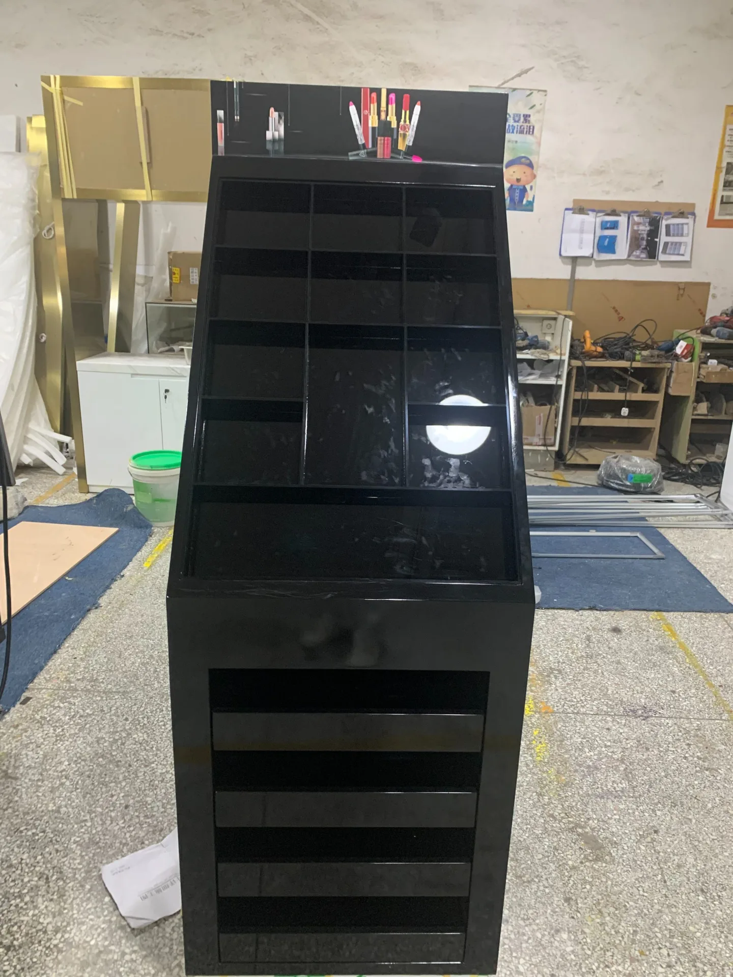 Cosmetic Makeup Display Cabinets – custom retail display image 11