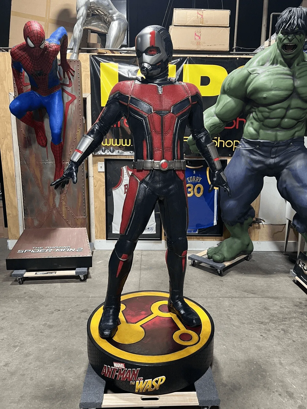 Ant-Man The Wasp Marvel Statues | Life Size Avengers 1:1 Figure – custom retail display image 5
