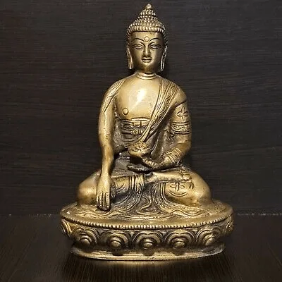 Bronze Buddha Statues For Sale | Benson Display – custom retail display image 1