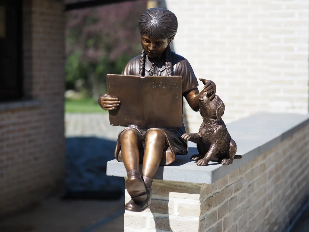 Bronze Children Statues For Sale | Life Size Garden Sculpture – custom retail display image 5