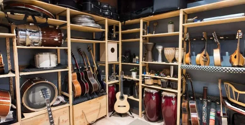 Music Store Design, Displays, Furniture Shelving – custom retail display image 10