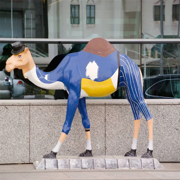 Giraffe Statues Sculptures | FRP African Wildlife Statues – custom retail display image 2
