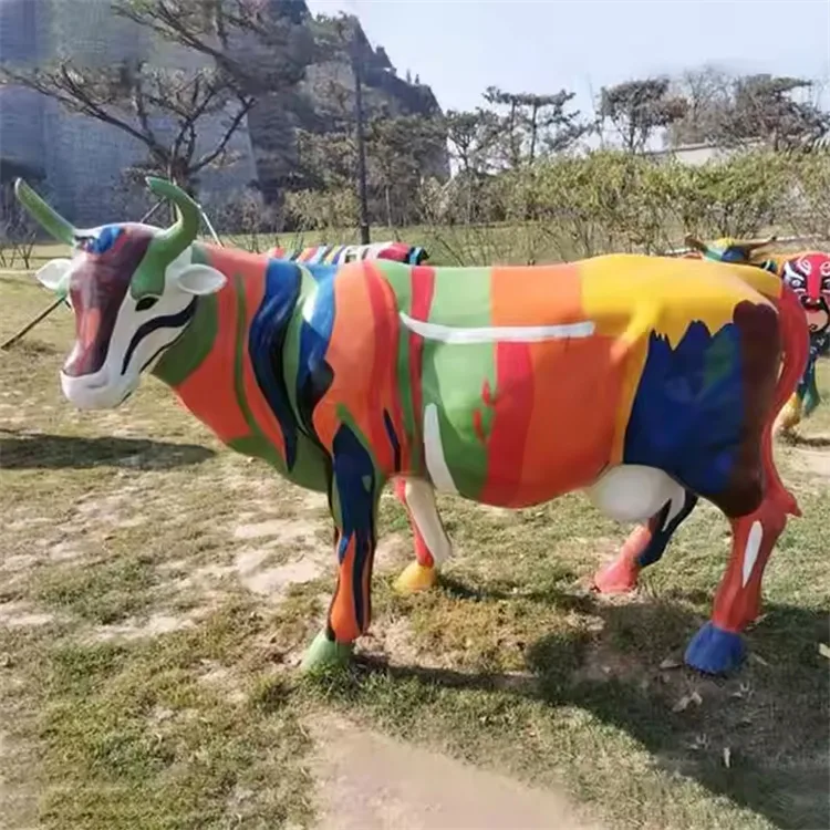 Life Size Bulls Cows Statues For Sale | Frp Cattle Sculptures – custom retail display image 2