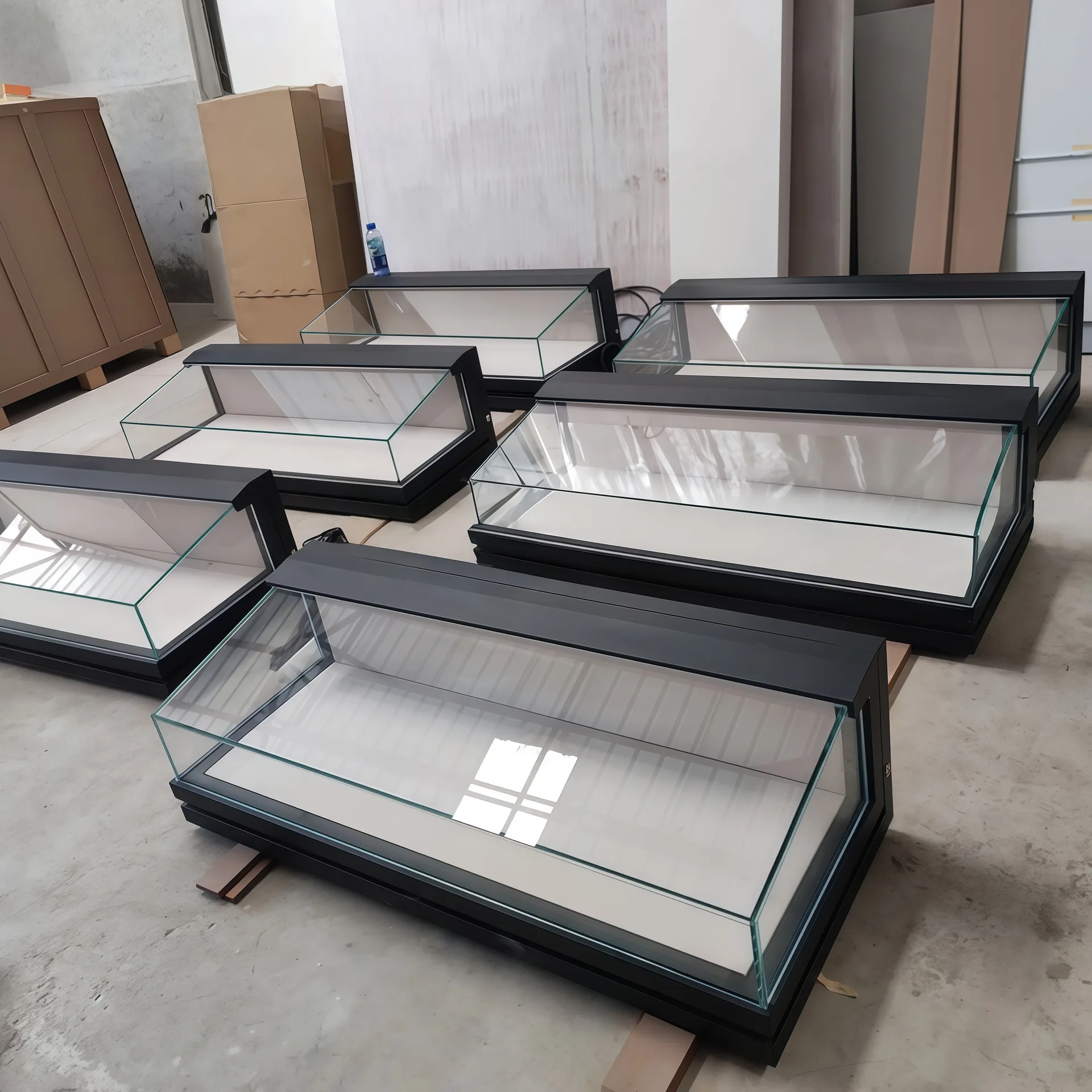 Museum Display Cases – custom retail display image 23