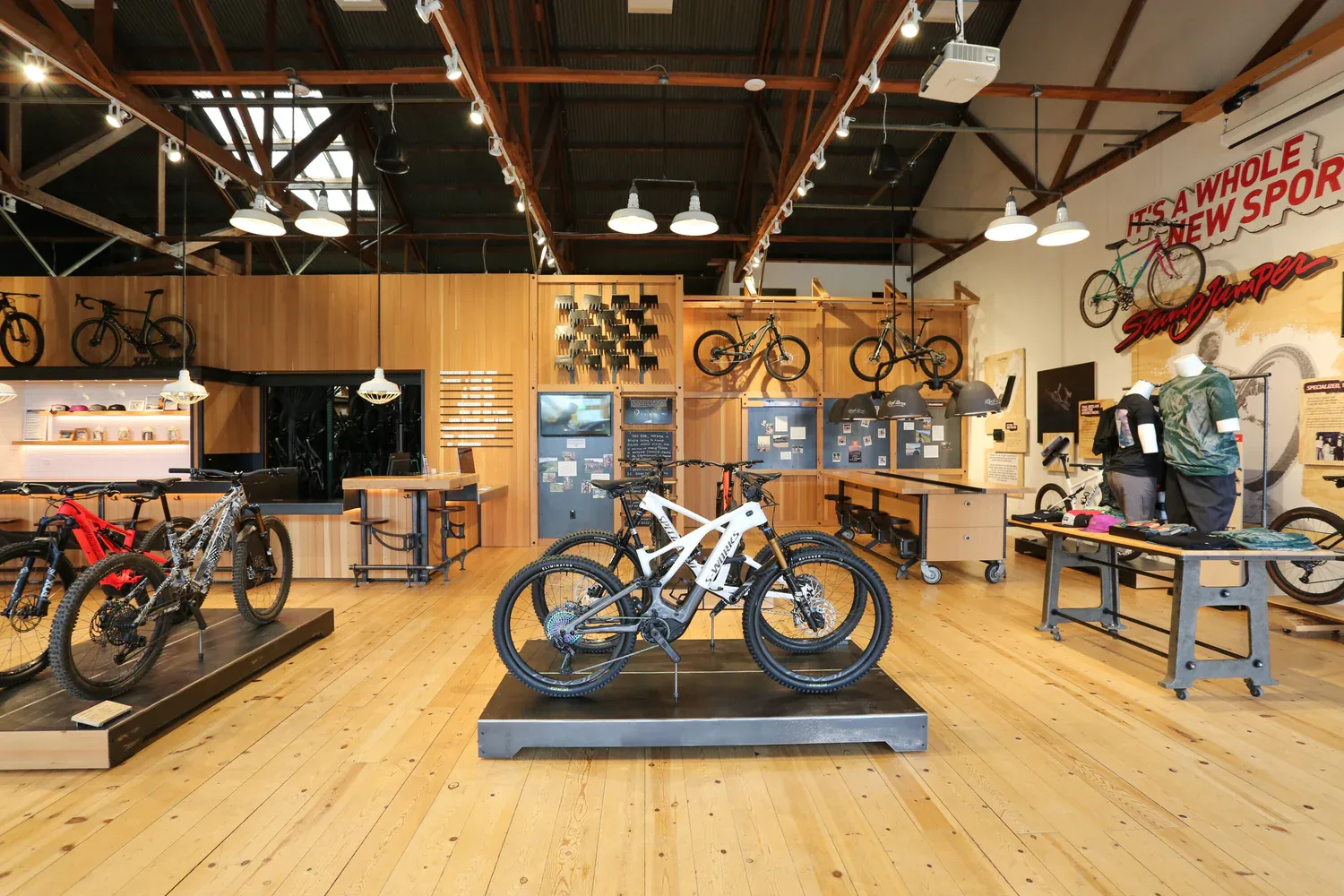 Bicycle Shop Displays | Bike Store Design Retail Fixtures – Key Elements of Modern Bike Shop Design image 16
