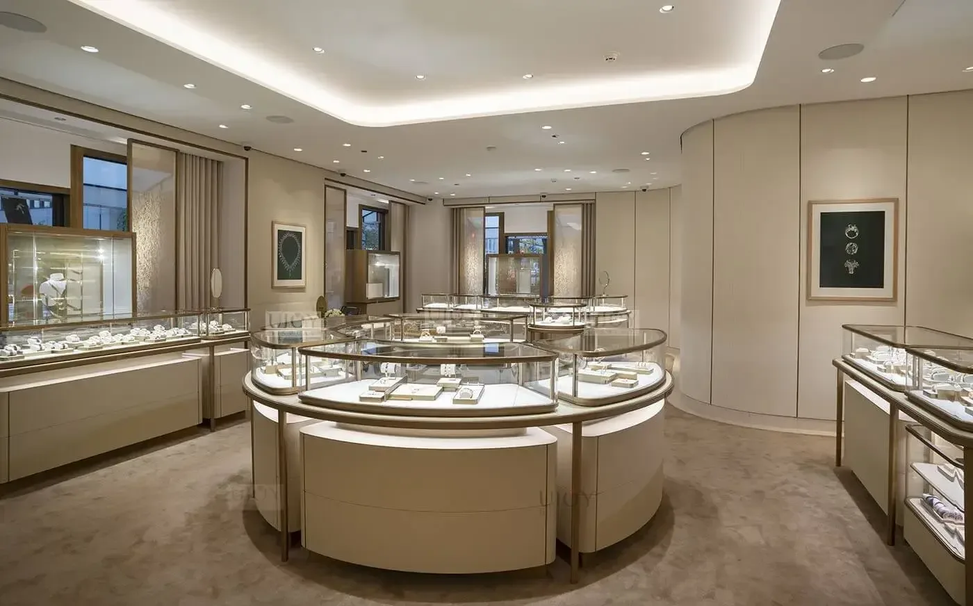 Display Cases Showcases – custom retail display image 45