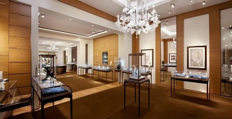 Retail Shop Displays, Furniture Store Fixtures – custom retail display image 3