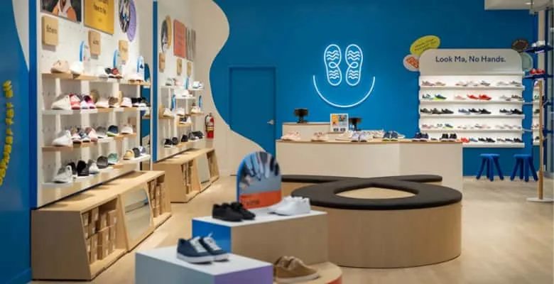 kdis Shoe Store Design, Retail Furniture Store Fixtures – custom retail display image 26