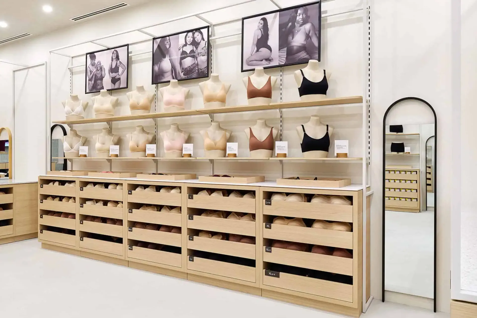 Lingerie Shop Design, Displays Store Fixtures – custom retail display image 14
