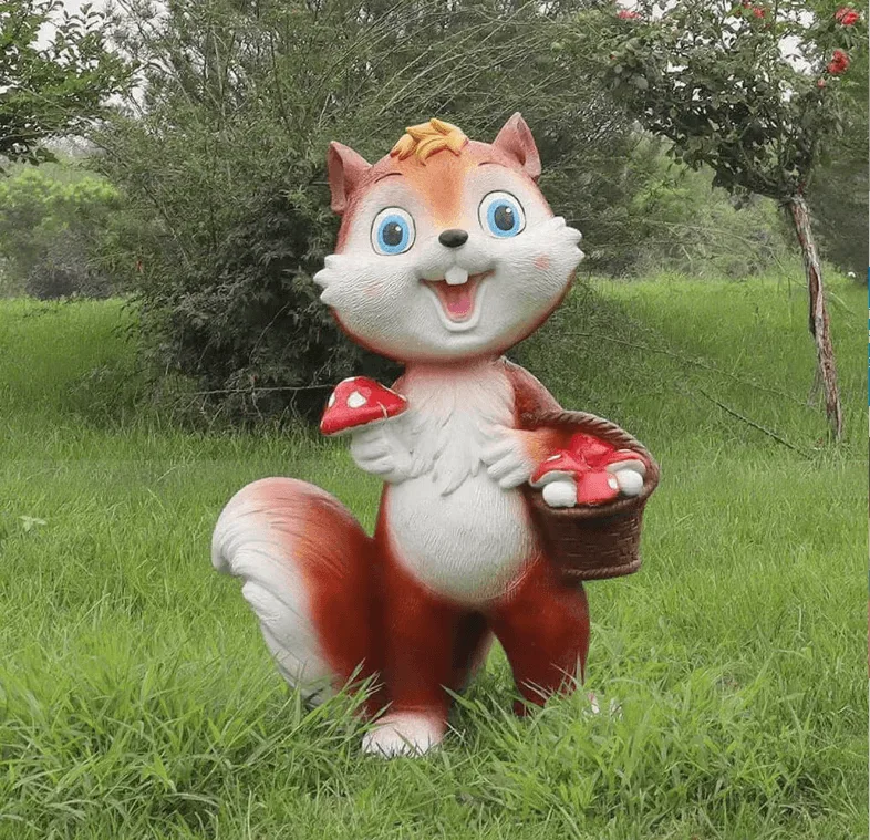 Large squirrel statue (5) Large Squirrel Statue For Sale | Outdoor Garden Ornament – custom retail display image 12