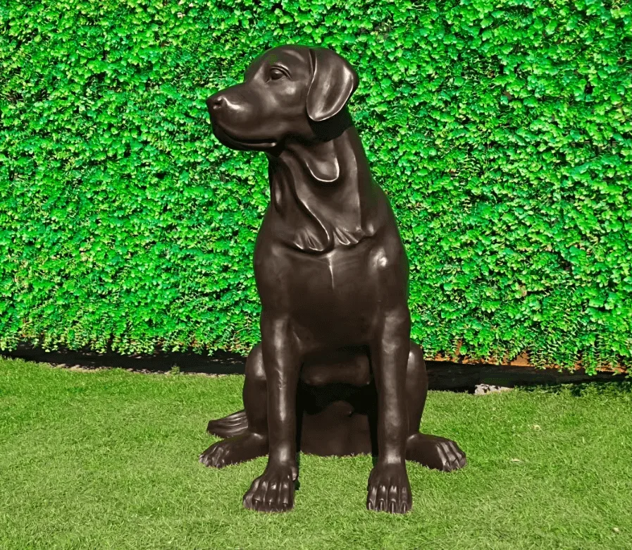 Life Size Labrador Statues Sculptures For Garden – custom retail display image 3