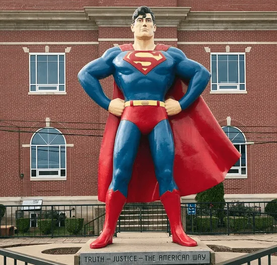 Life Size Superman Statues For Sale | Fiberglass Ornaments – custom retail display image 2