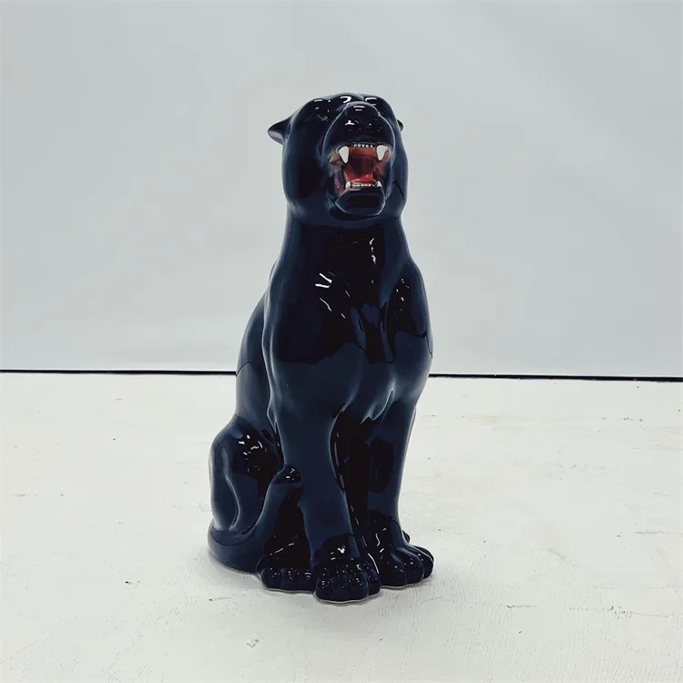 Marvel Black Panther Statues | Life Size Figures – custom retail display image 2
