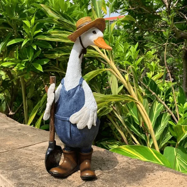 Outdoor Duck Statues Goose Sculptures for Garden – custom retail display image 51