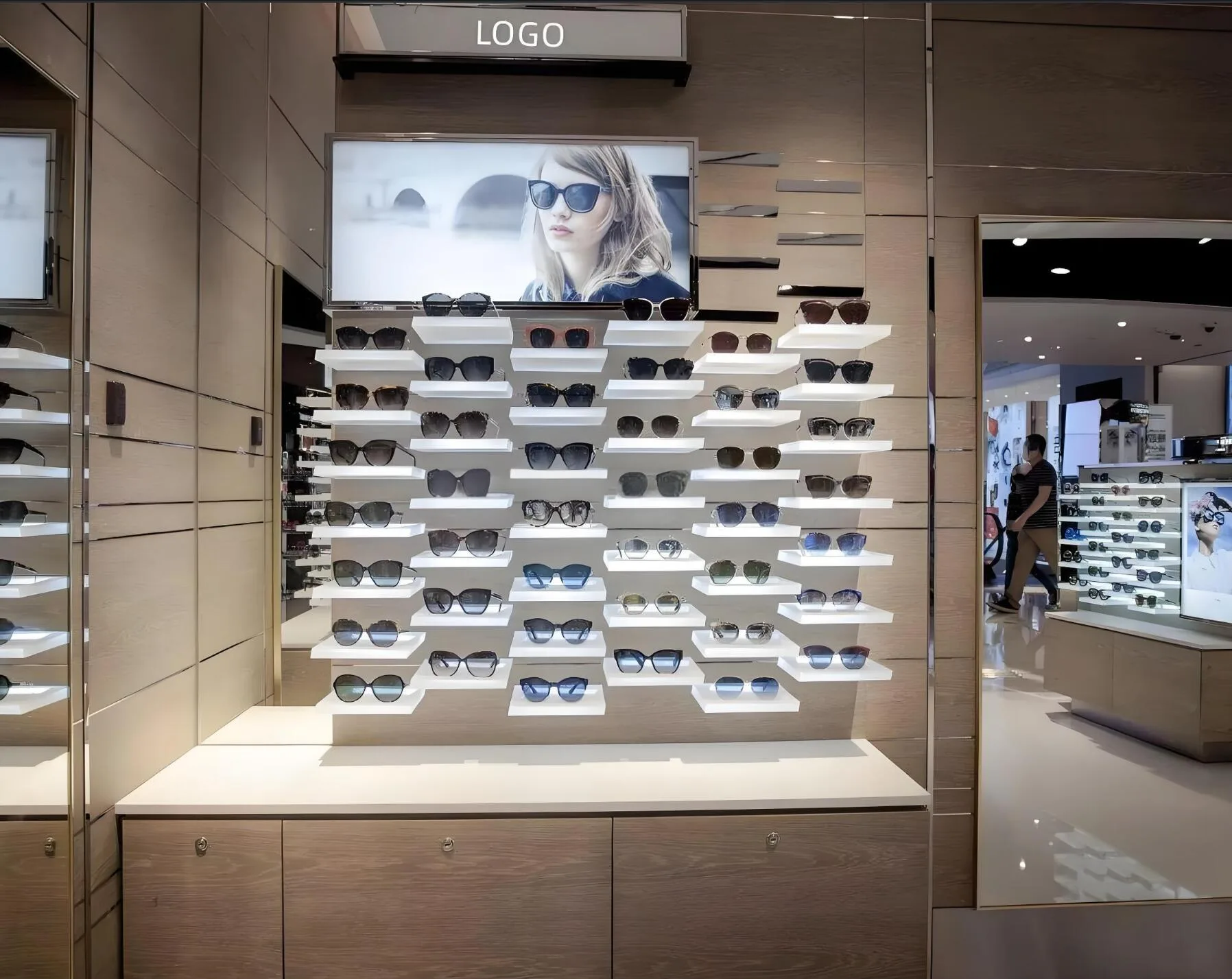 Sunglasses Shop Design, Displays Decoration – custom retail display image 13