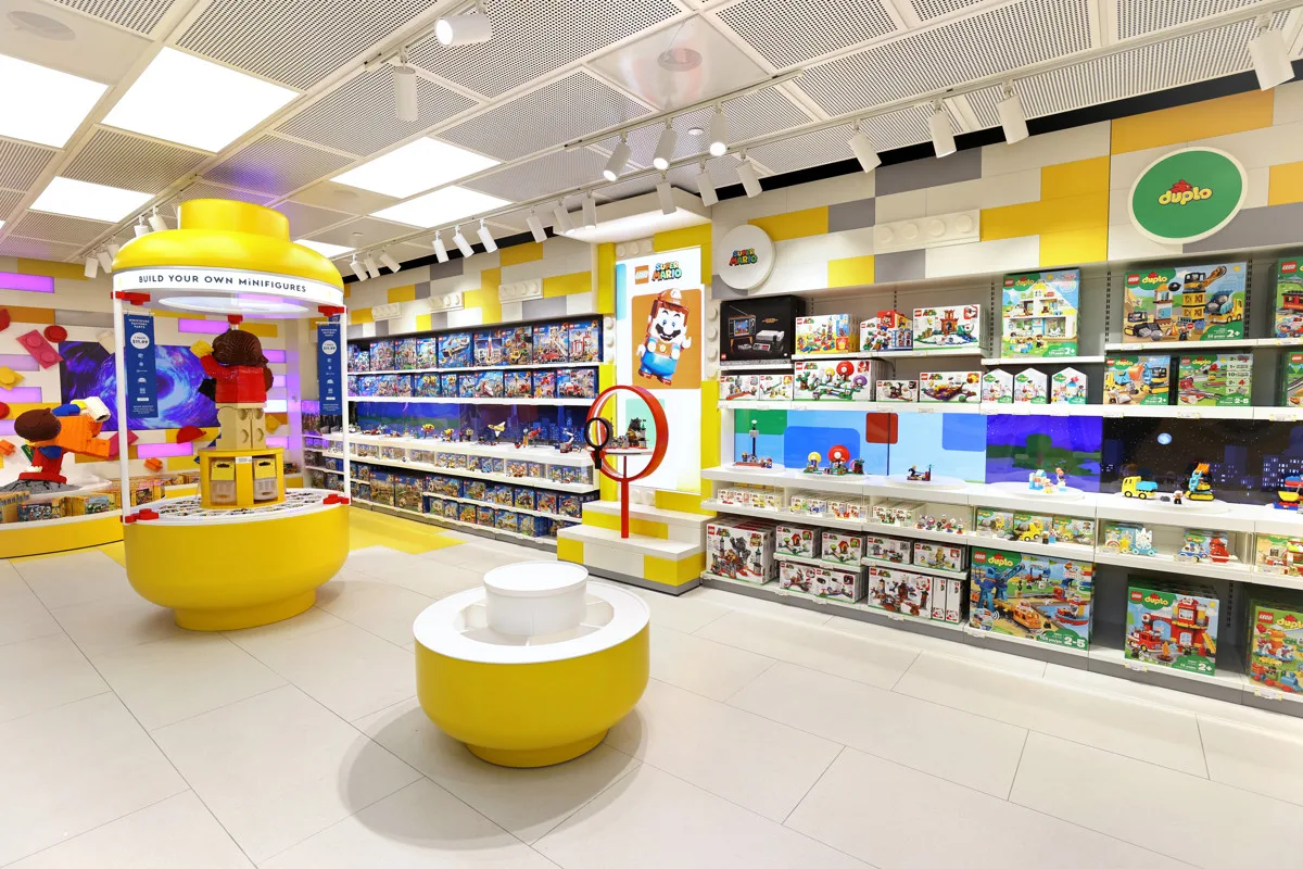 Lego Store Design, Displays Store Fixtures – Top 7 LEGO Store Designs with Functional (and Playful) Displays image 2