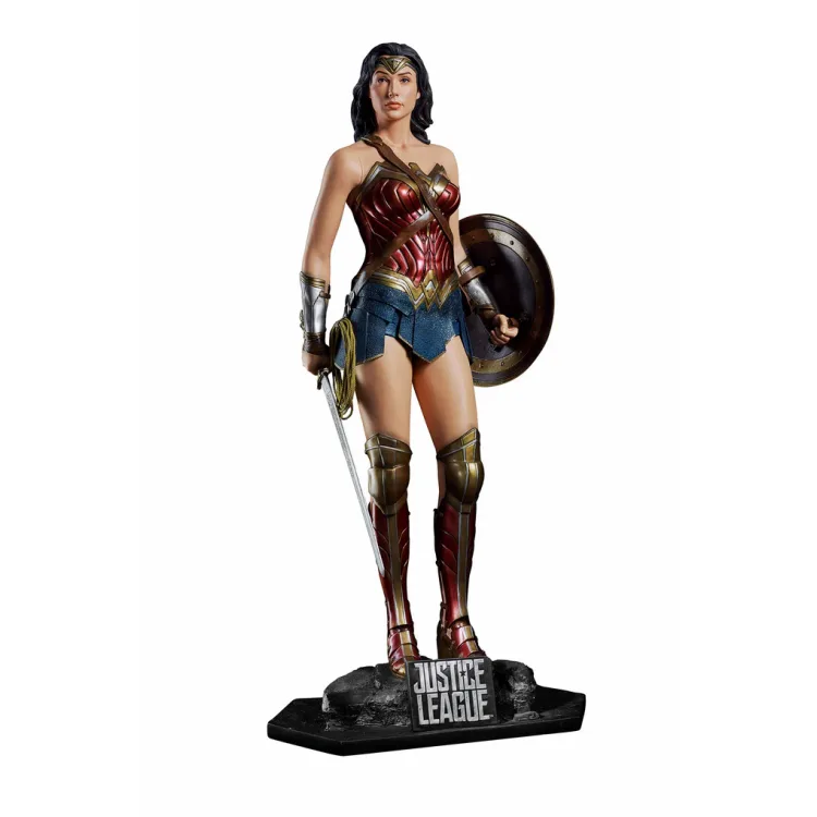 Wonder Woman Life-Size Statue | Fiberglass Movie Figures – custom retail display image 4